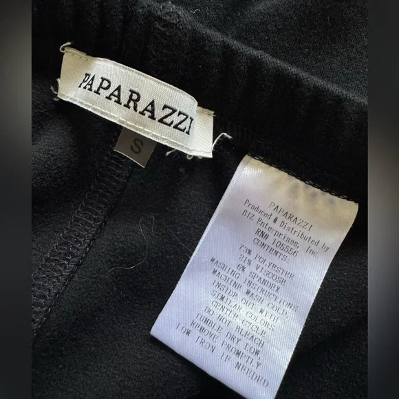 Paparazzi Black Floral Embroidery Leggings Size Small - Picture 8 of 11